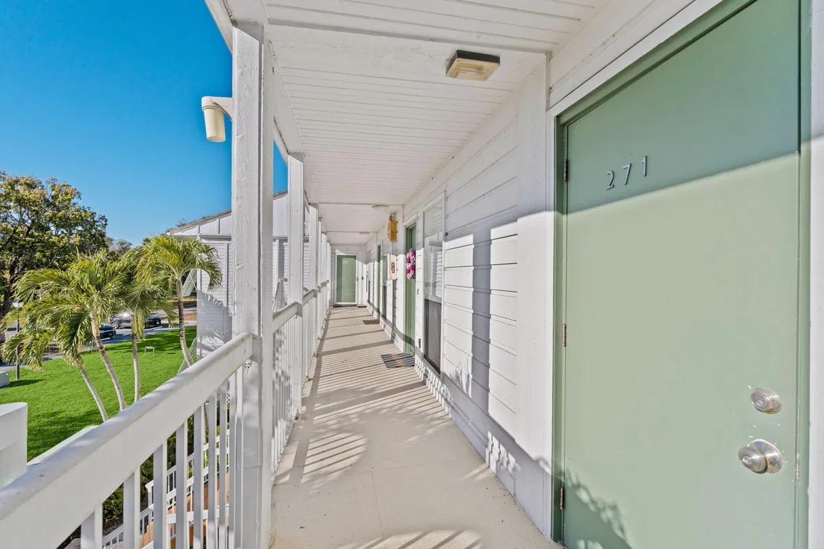 PGA National Palm Beach Gardens Residence photo 4