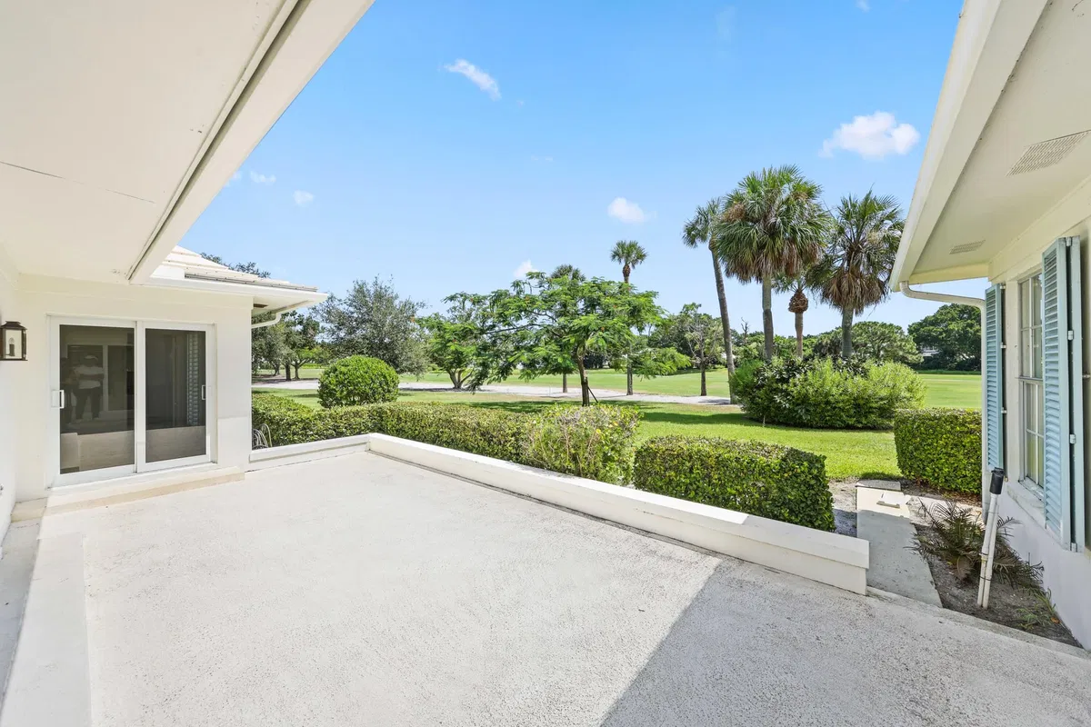 Residence photo 25