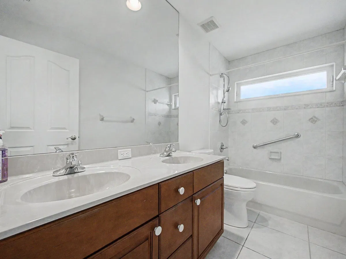  Residence photo 25