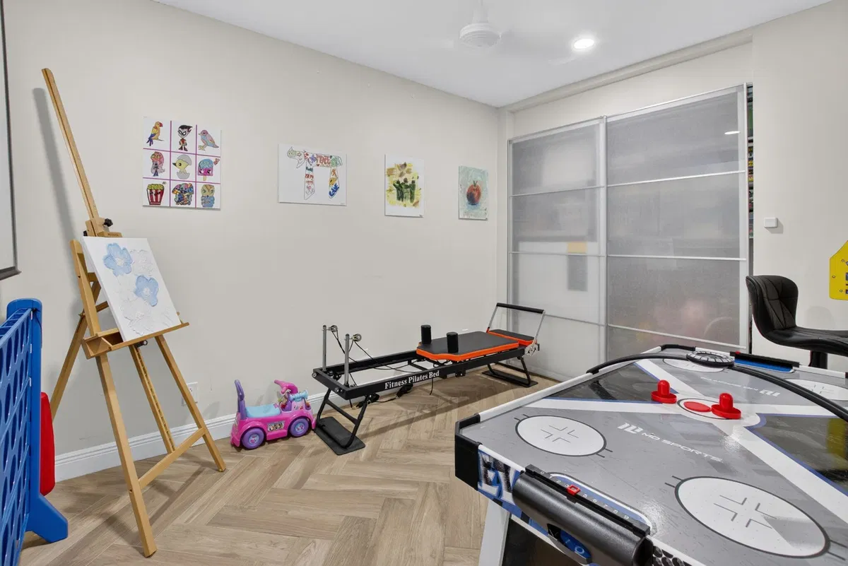  Residence photo 31