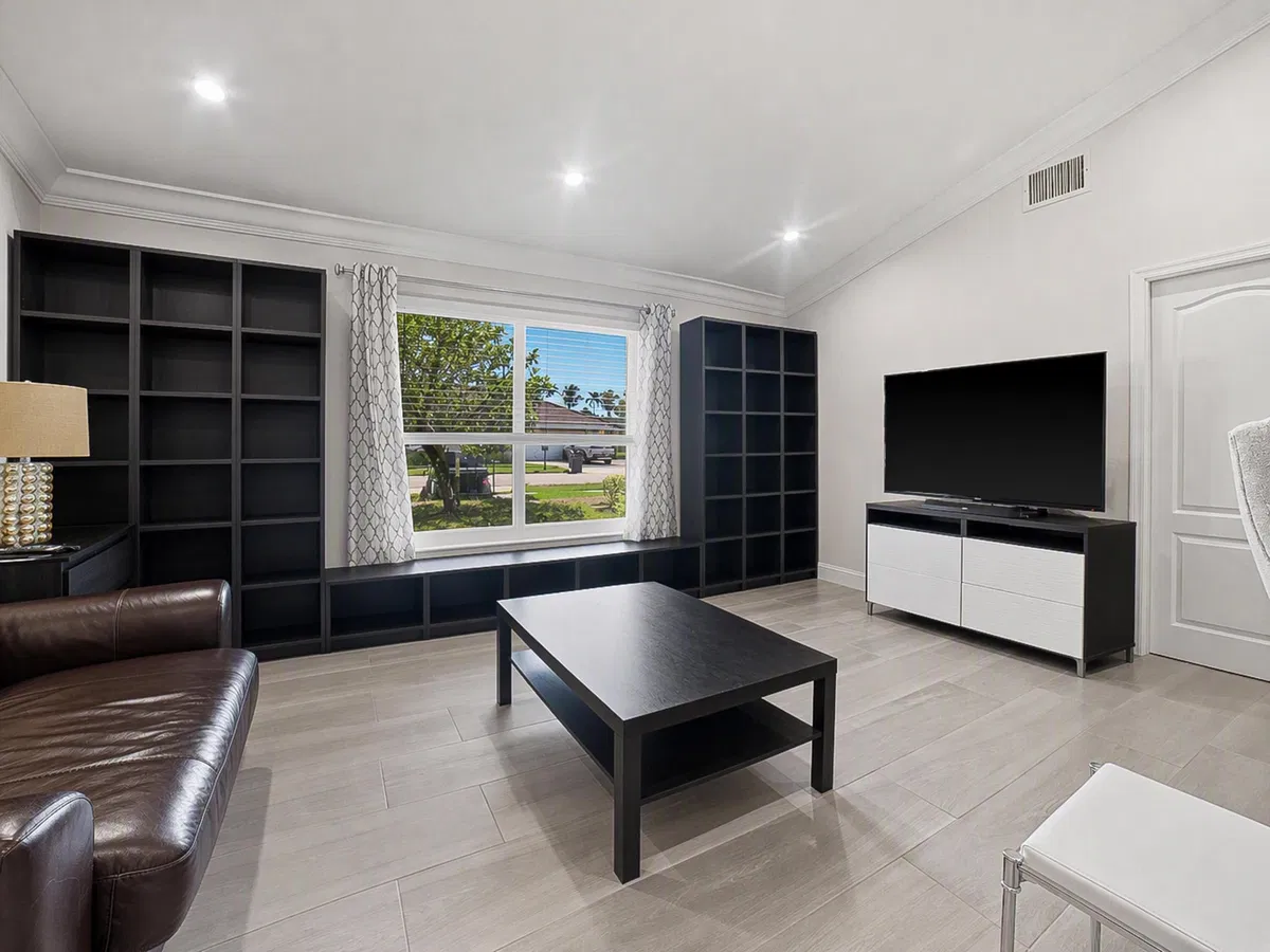 Residence photo 31