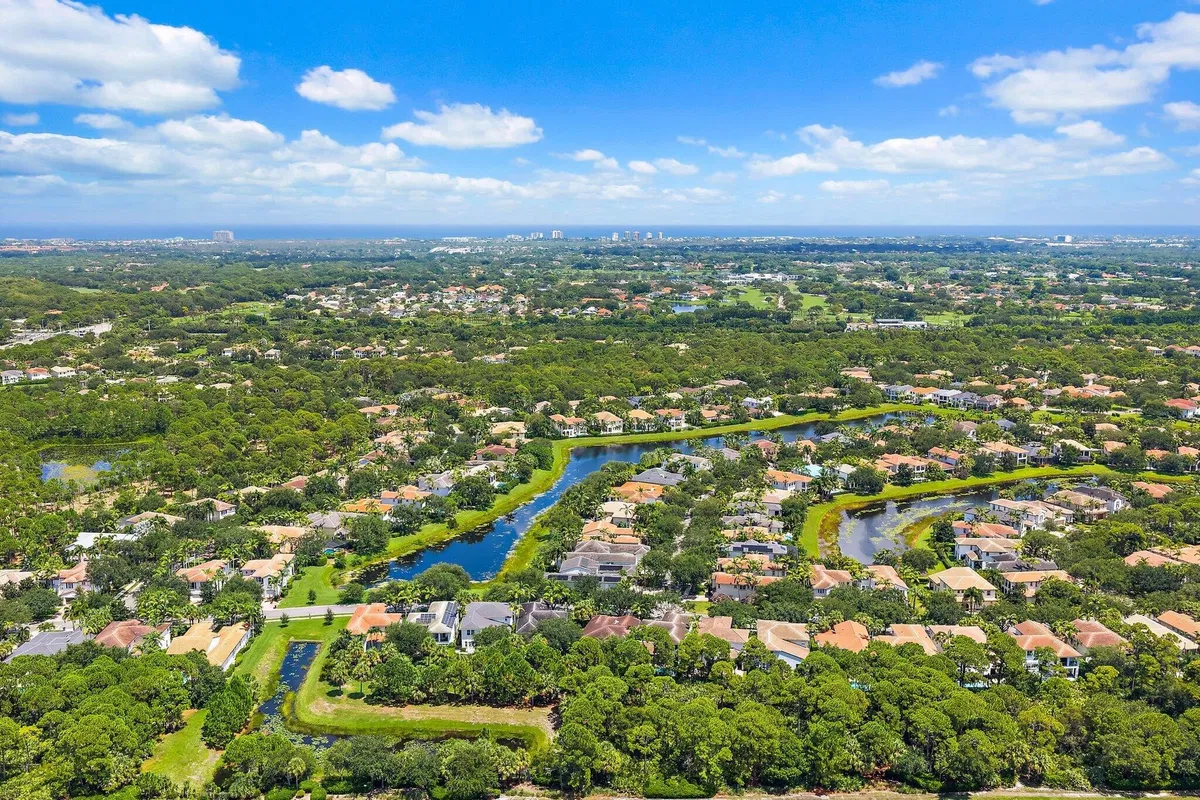 Evergrene Palm Beach Gardens Residence photo 37