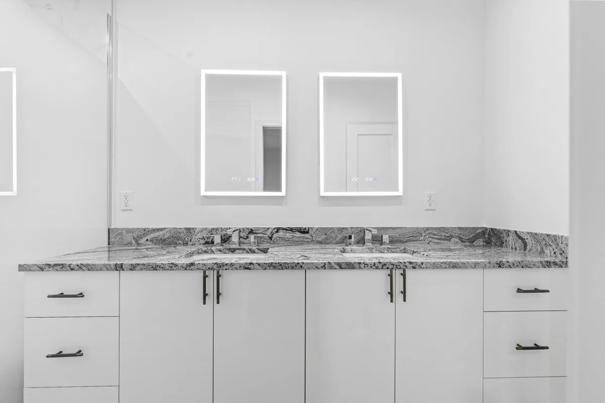 Unit C203 photo 16