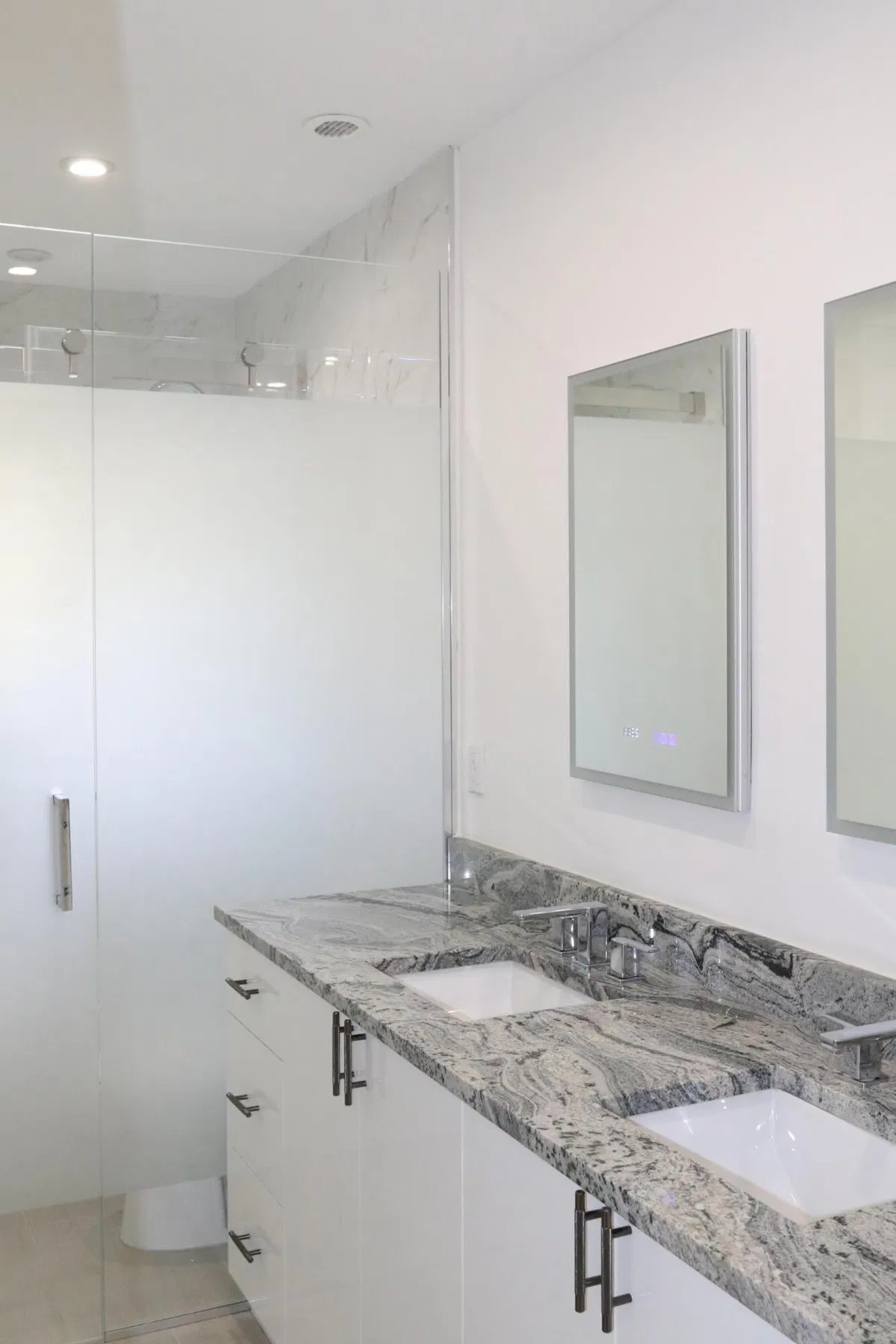 Unit C203 photo 25