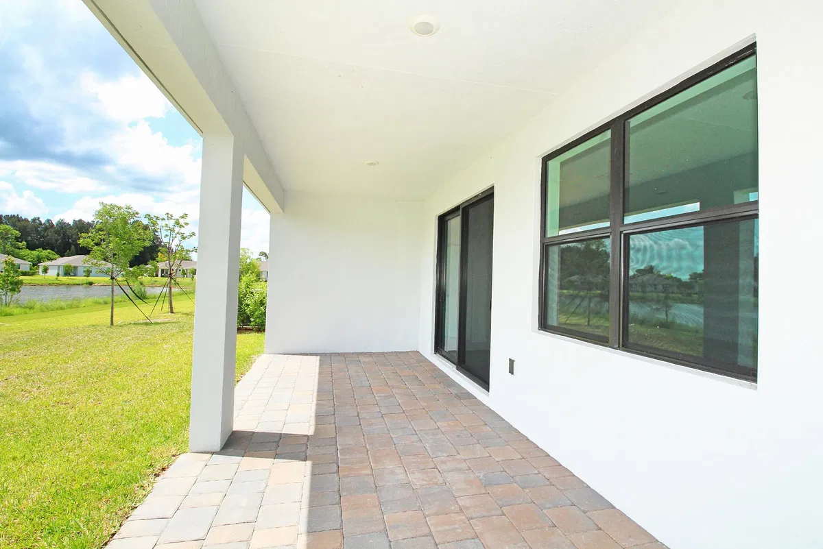  Residence photo 19
