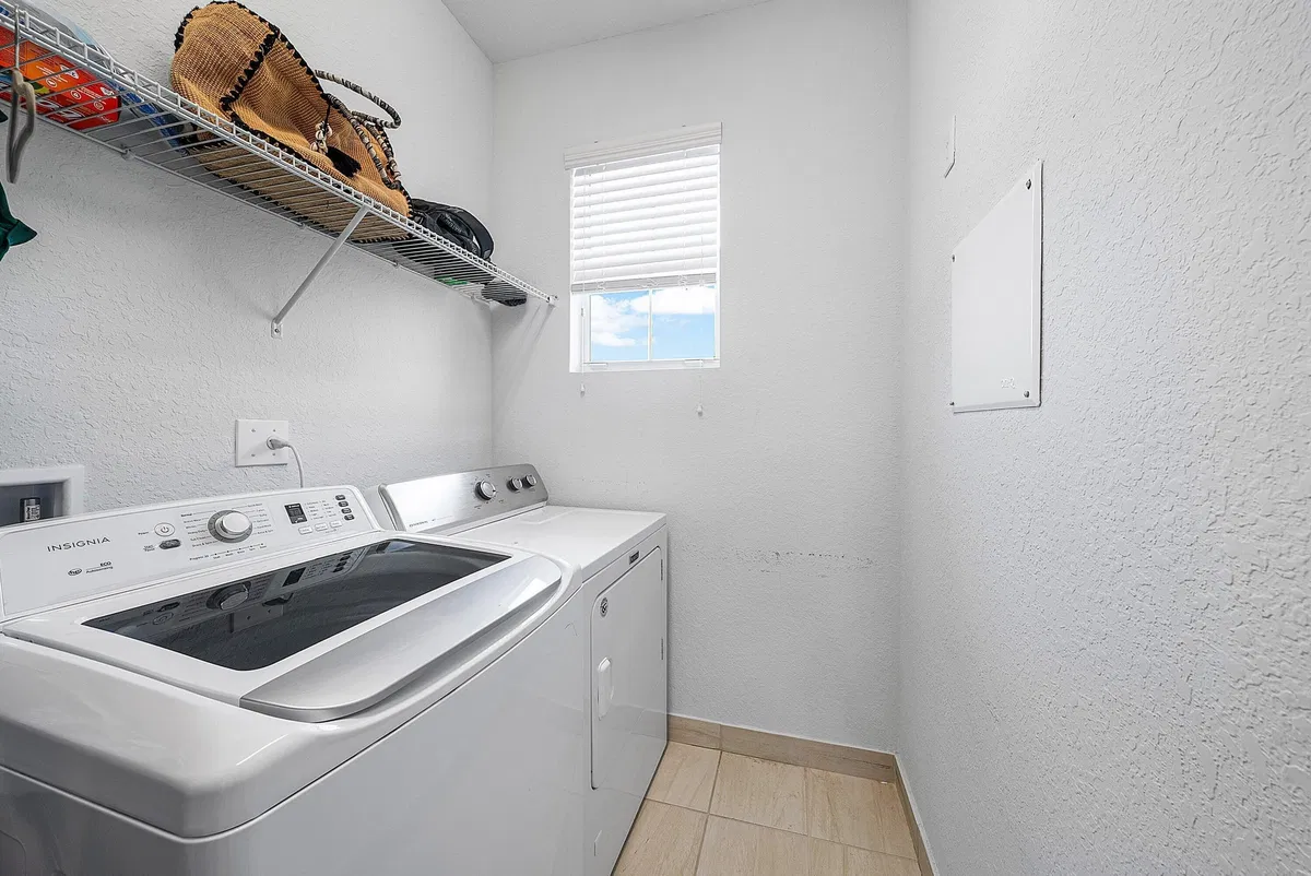Residence photo 31