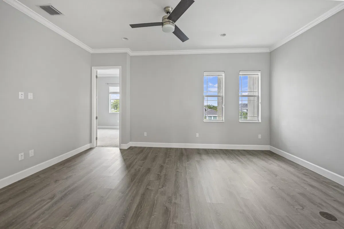 Residence photo 43