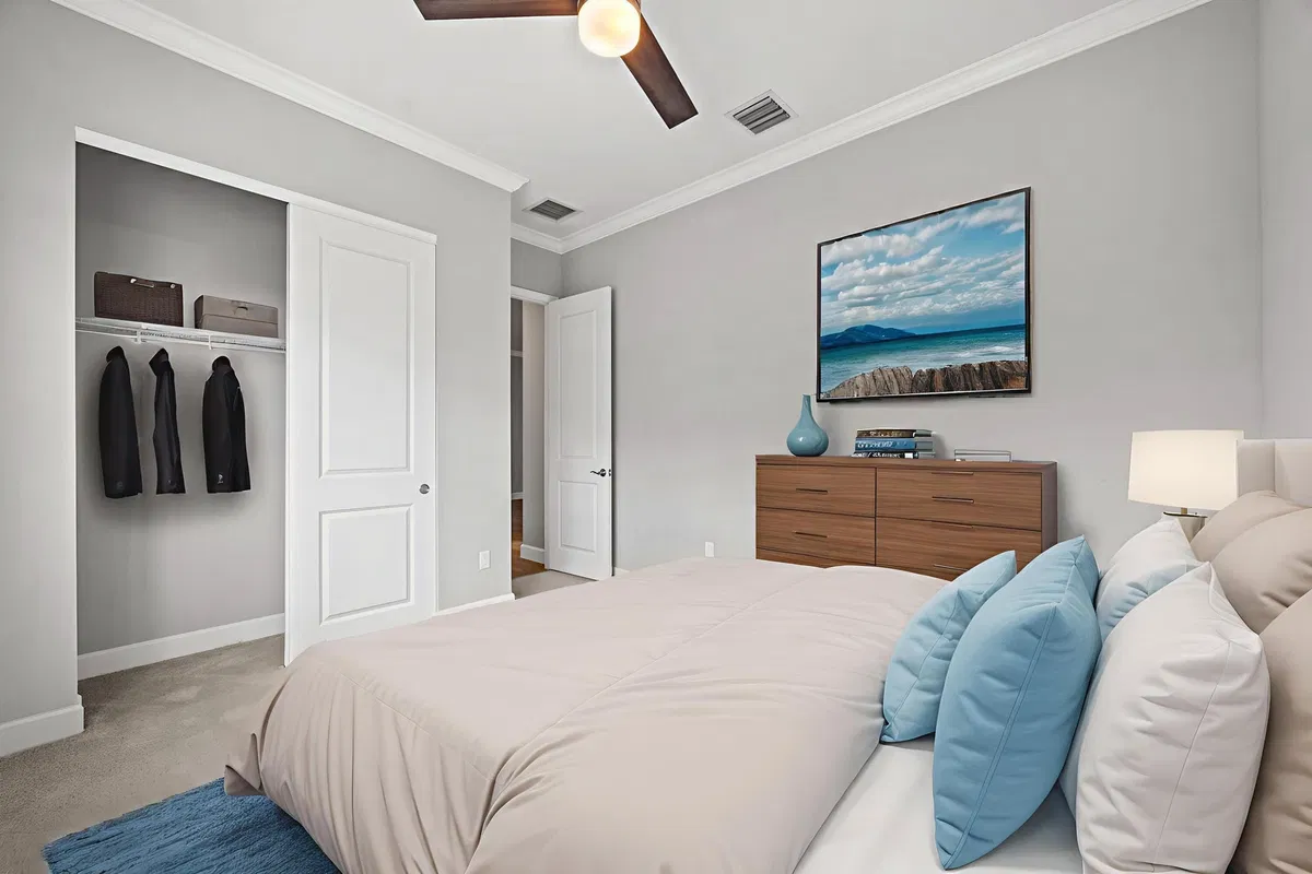 Residence photo 64