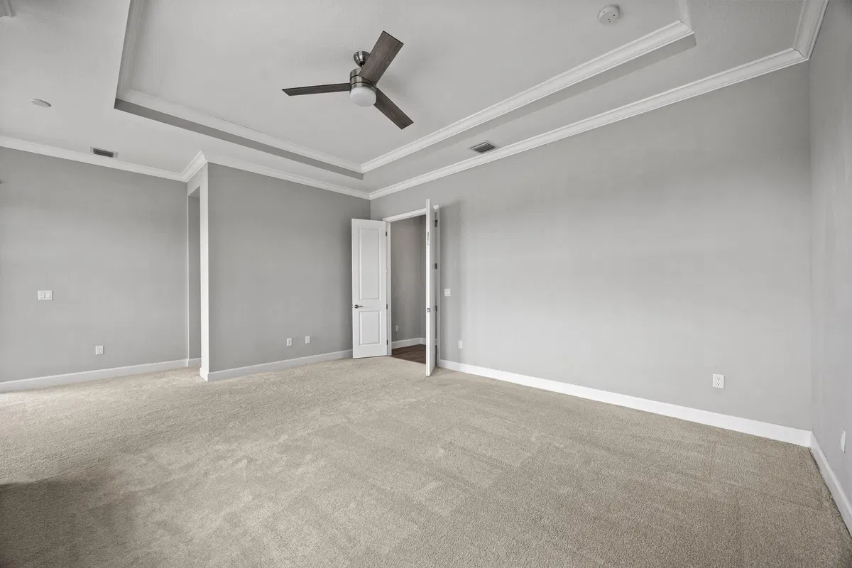 Residence photo 67