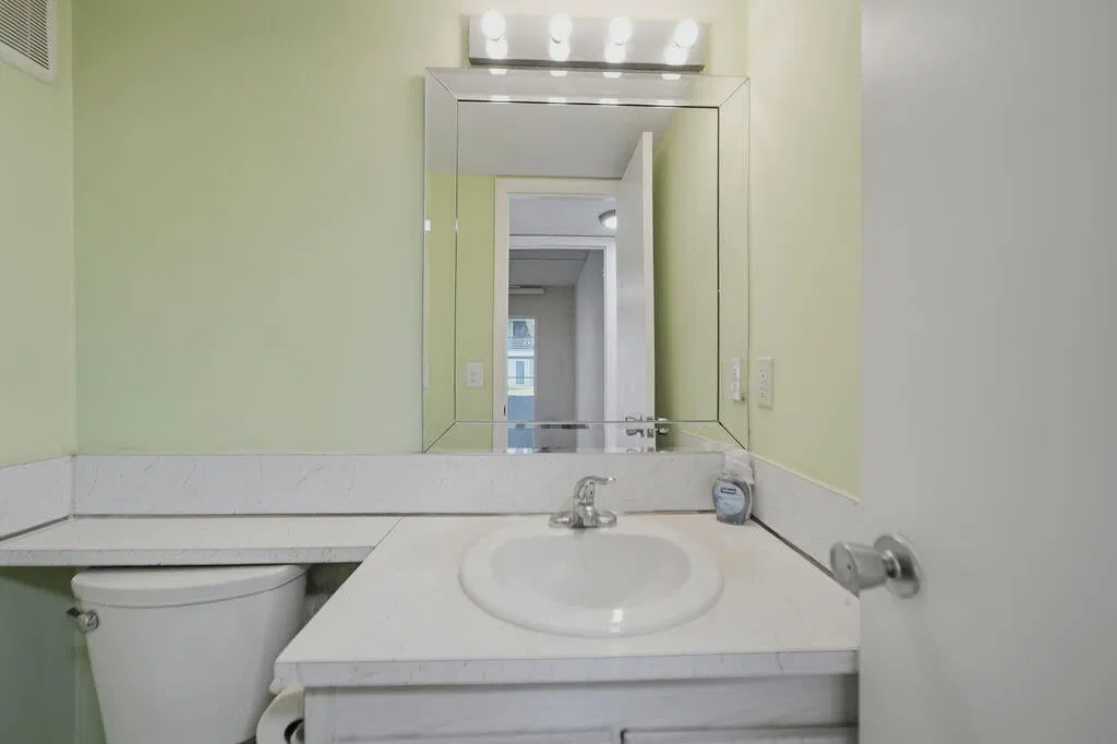 Unit 132 photo 13