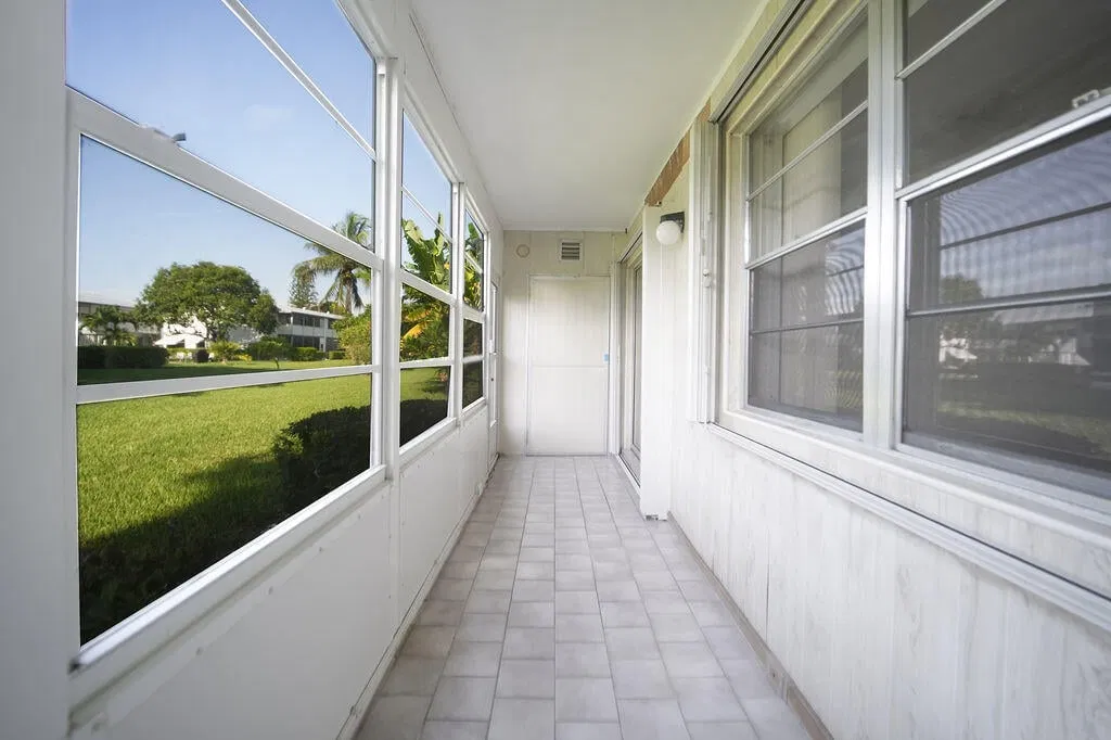 Unit 132 photo 16