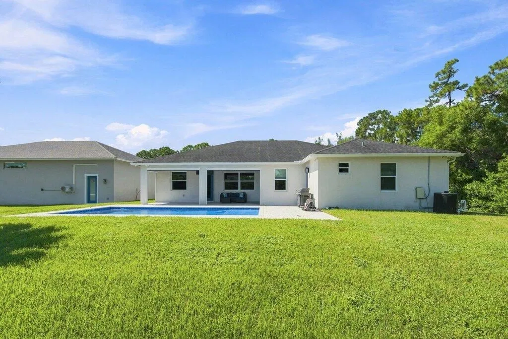  Residence photo 85