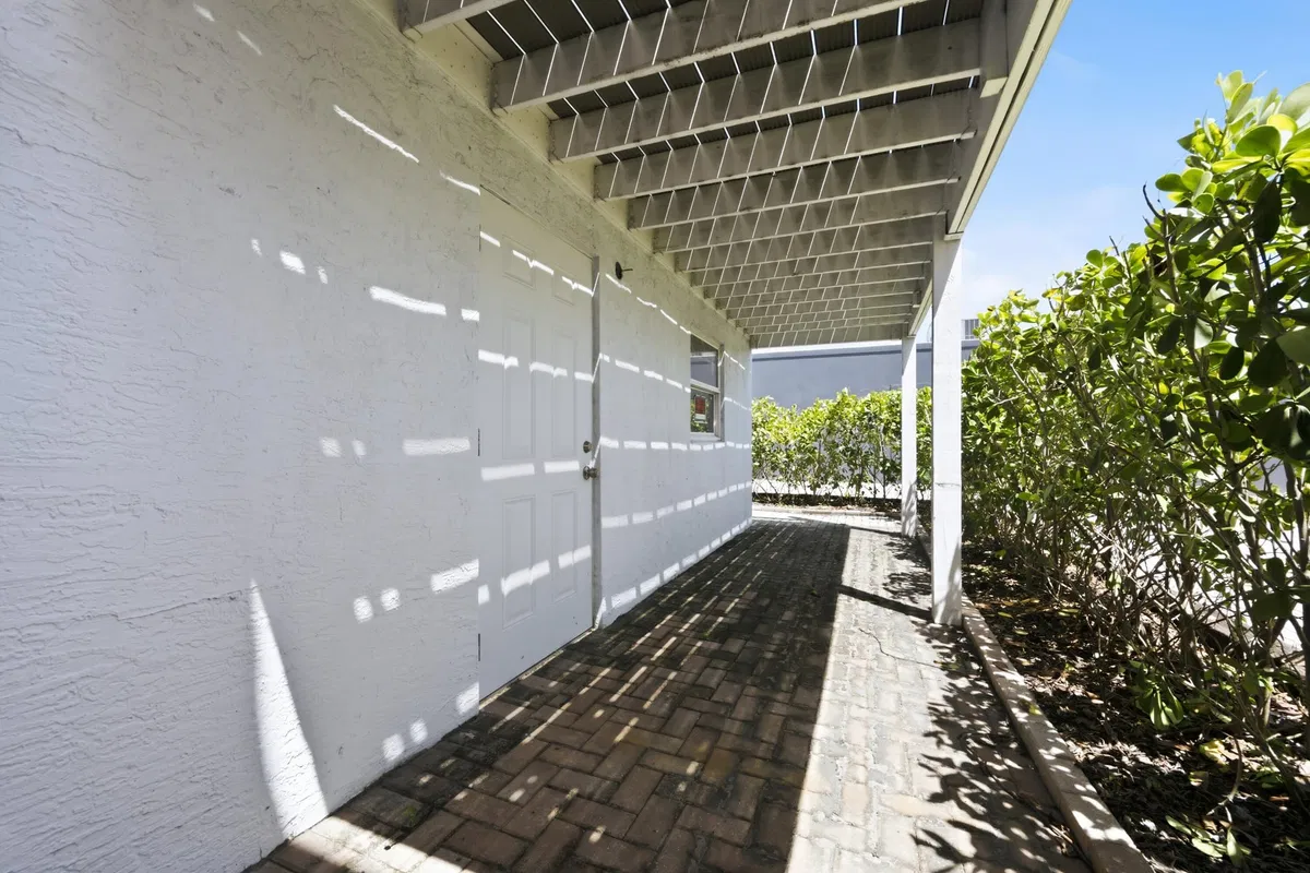 Residence photo 19