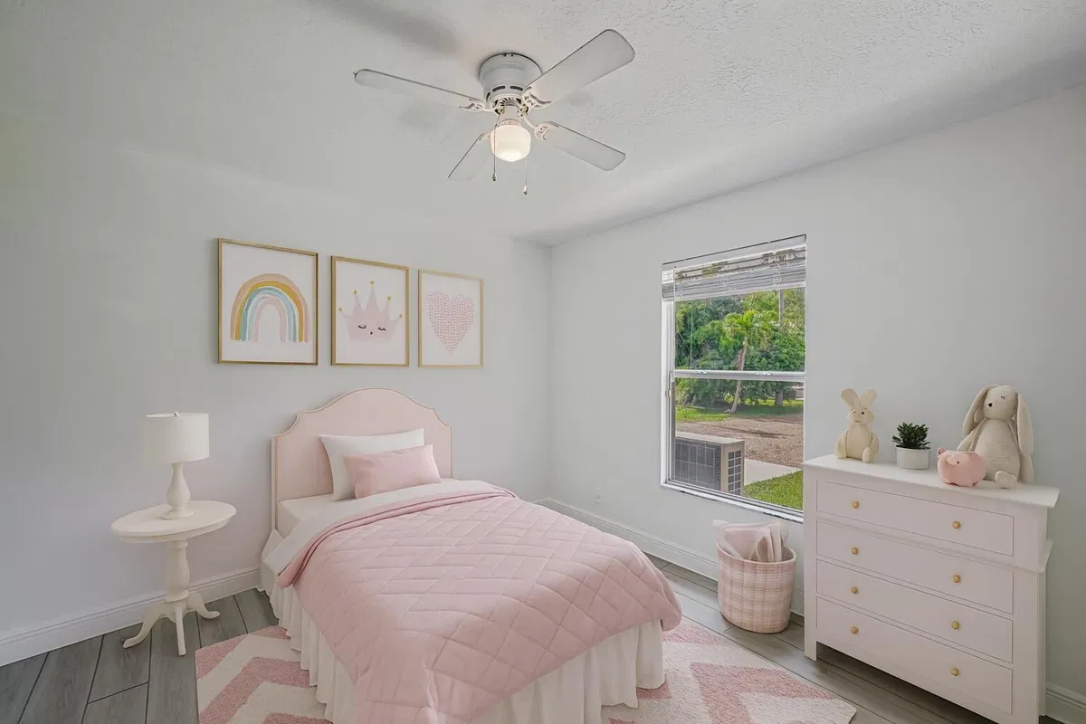 Residence photo 85
