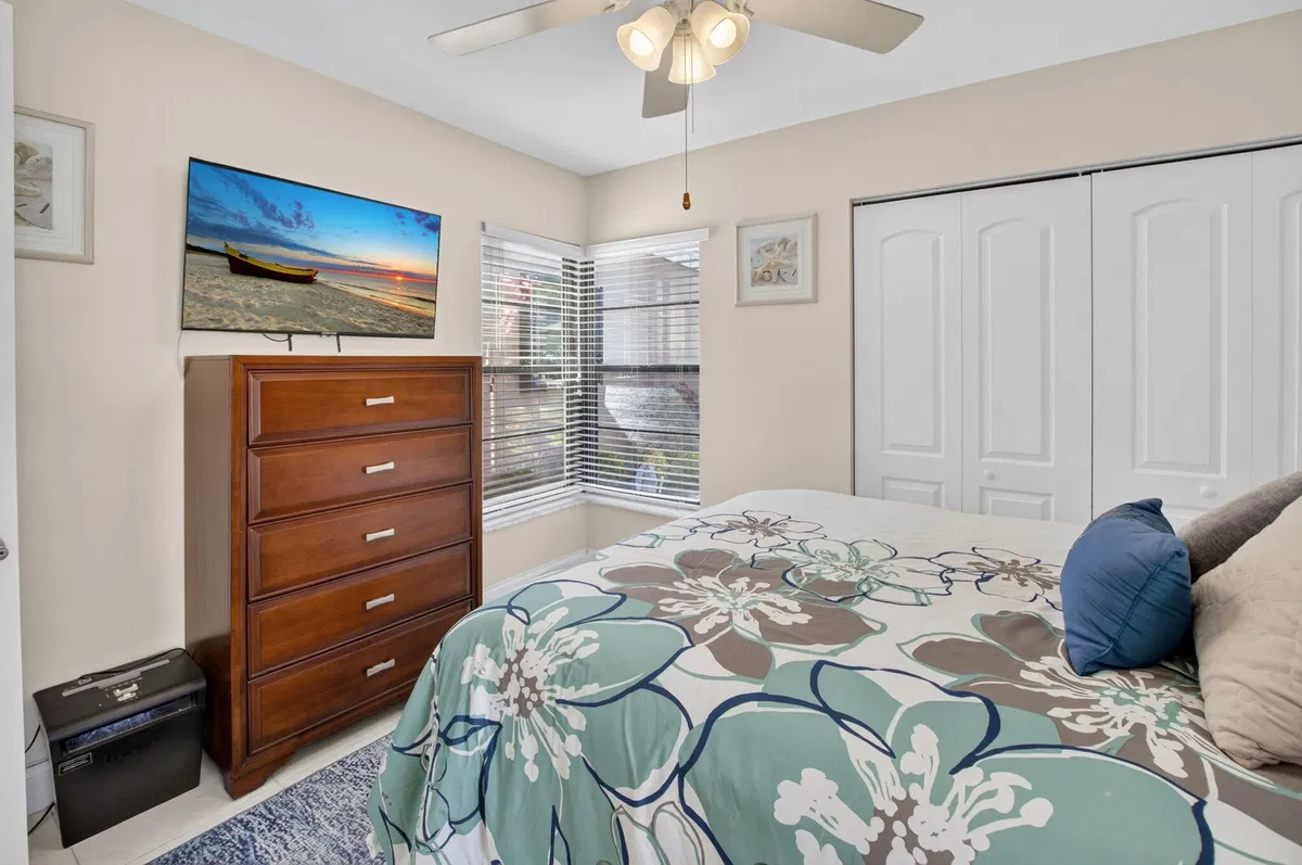 Residence photo 37
