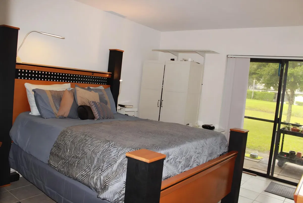 Unit 204 photo 7