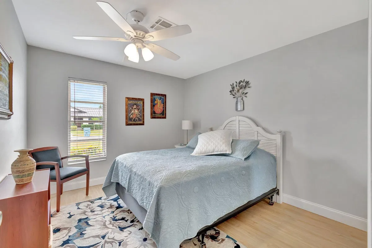 Residence photo 19