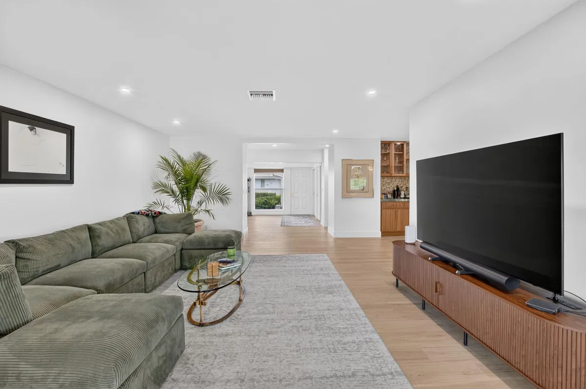 Residence photo 7