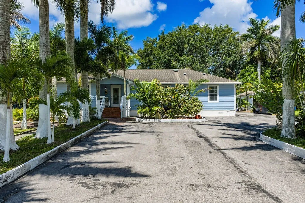Residence photo 4