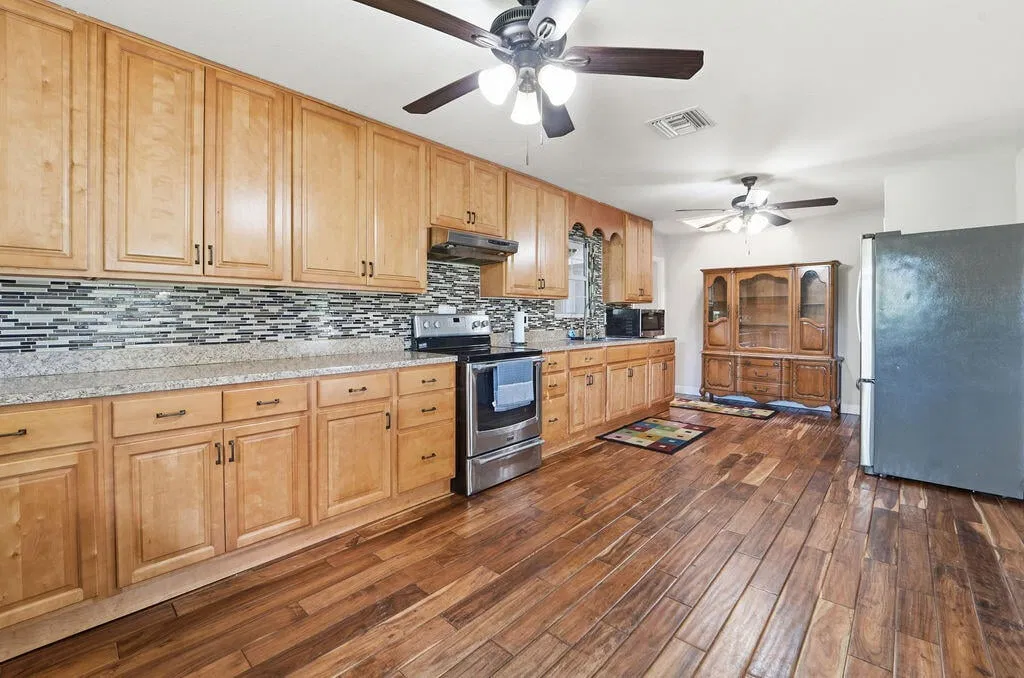 Residence photo 7