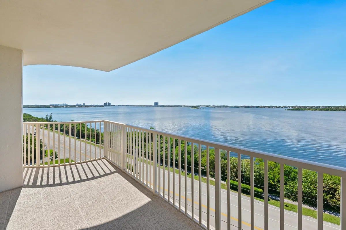Singer Island Unit B7c