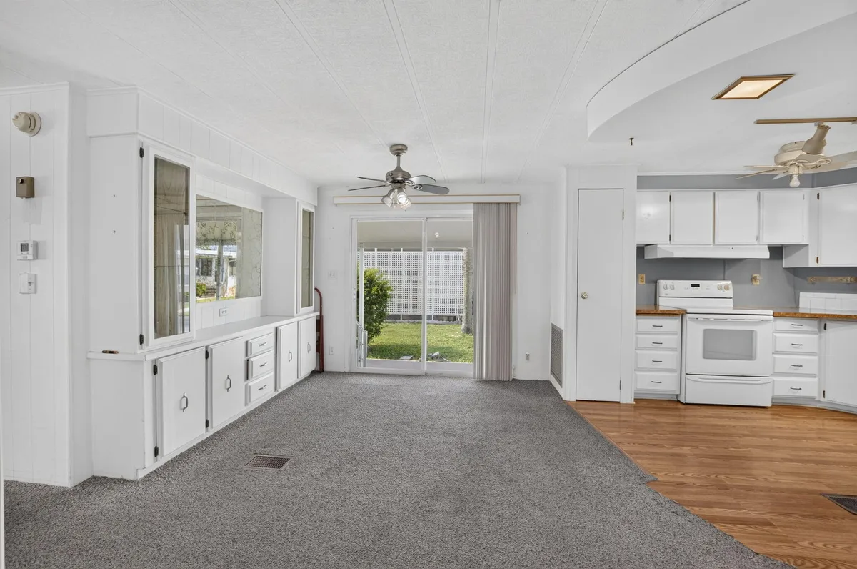 Residence photo 10