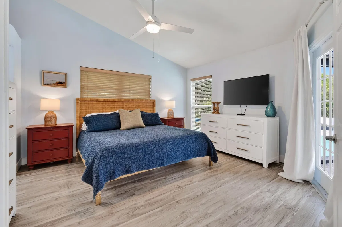 Residence photo 16