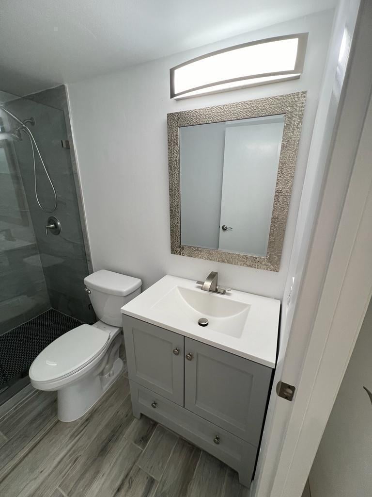 Unit C3 photo 16