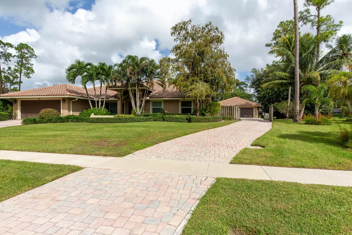 Residence photo 19