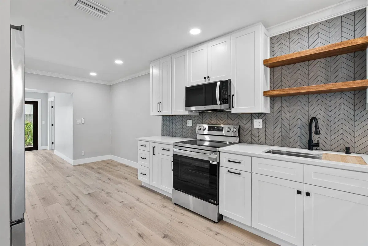 Residence photo 4