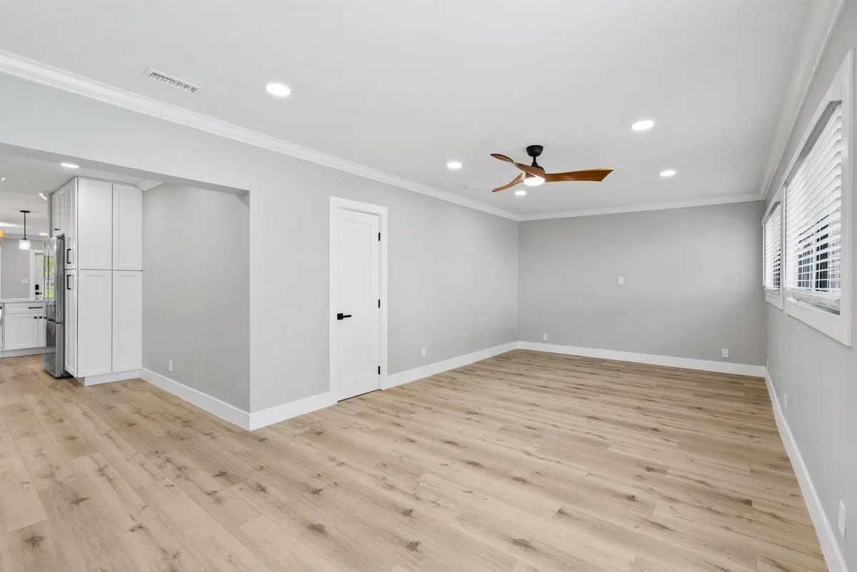 Residence photo 16