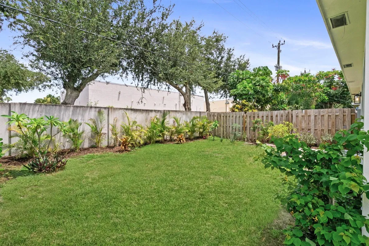 Residence photo 28