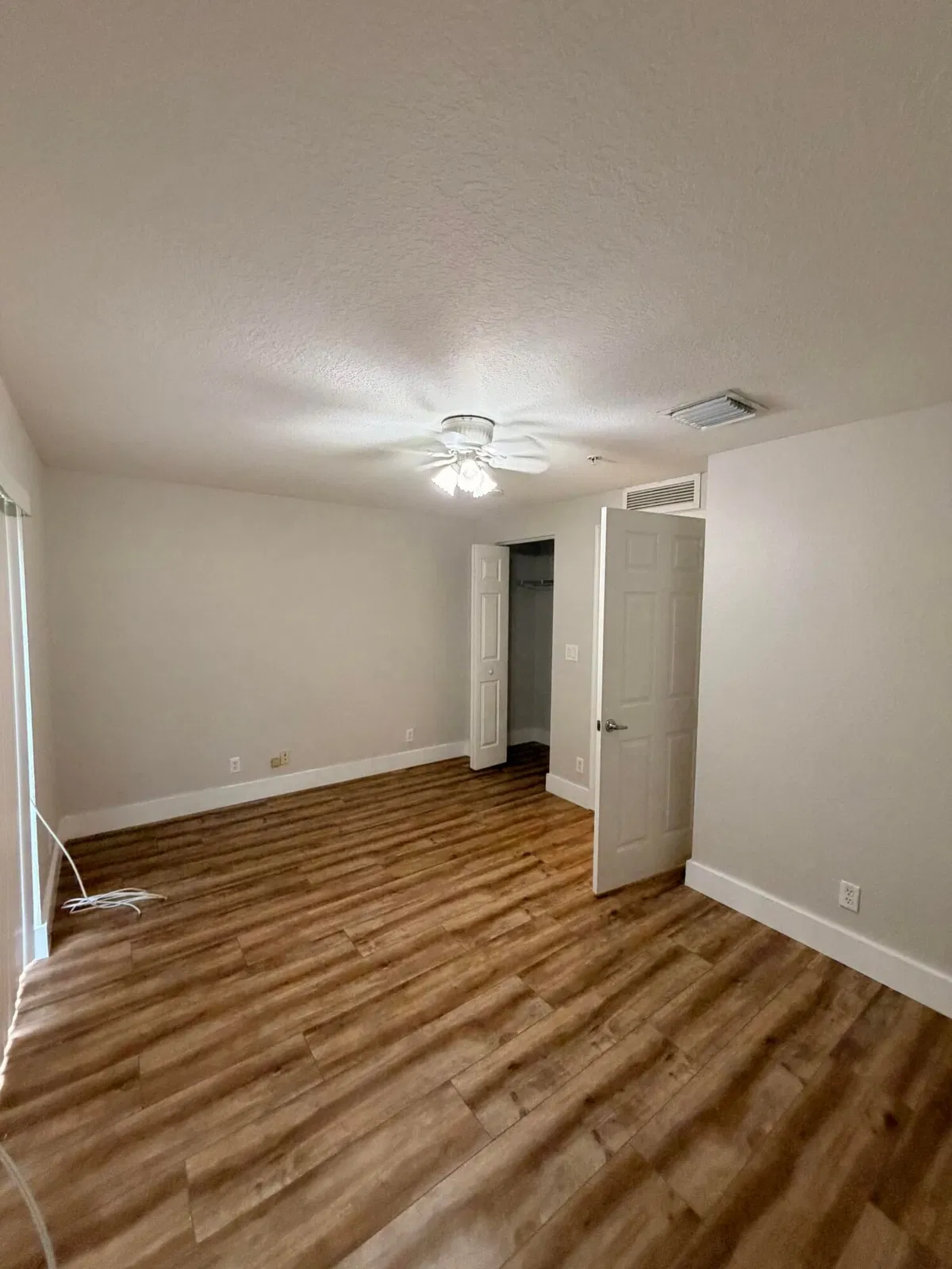 Unit 1507 photo 7