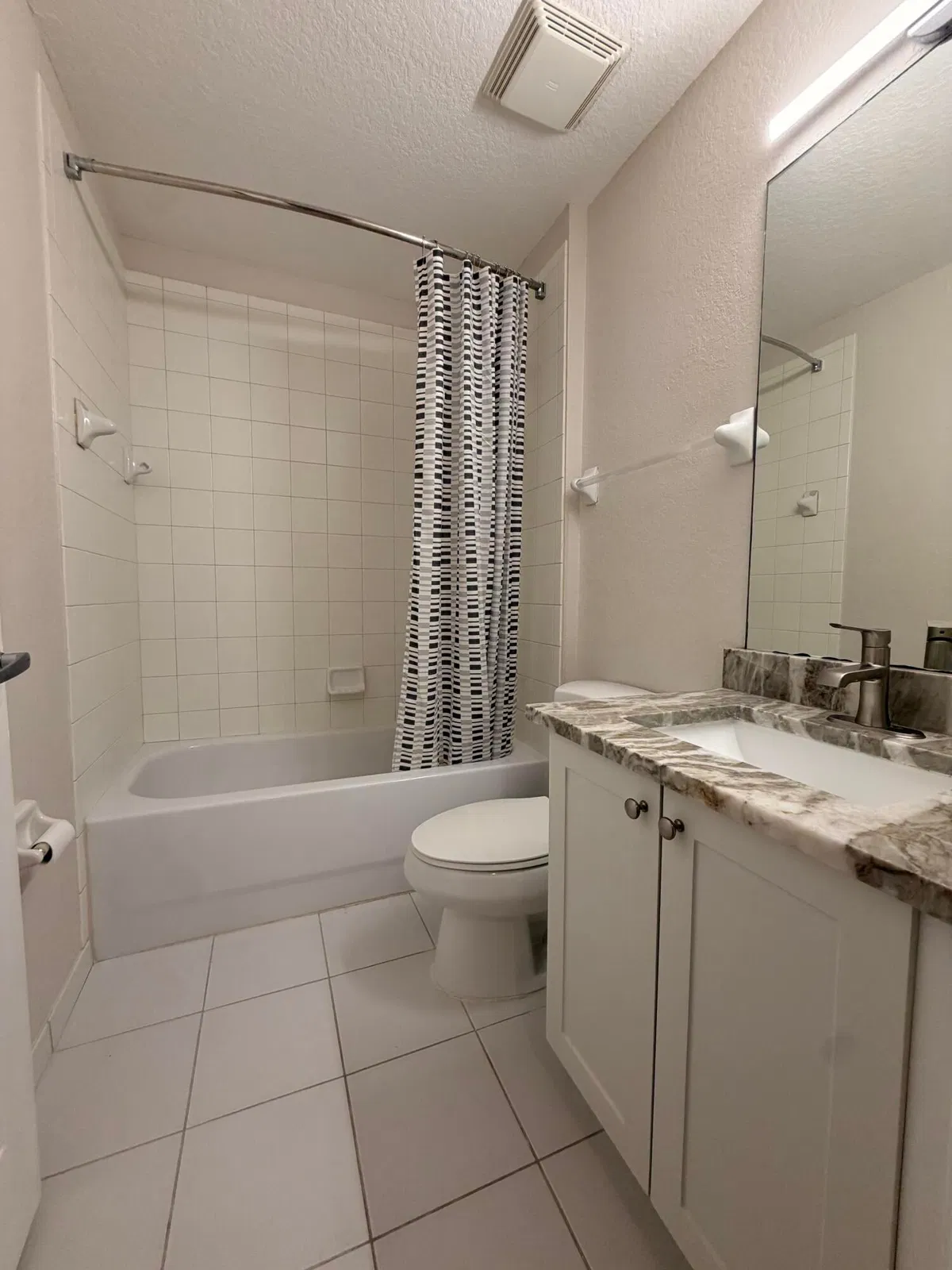 Unit 1507 photo 10