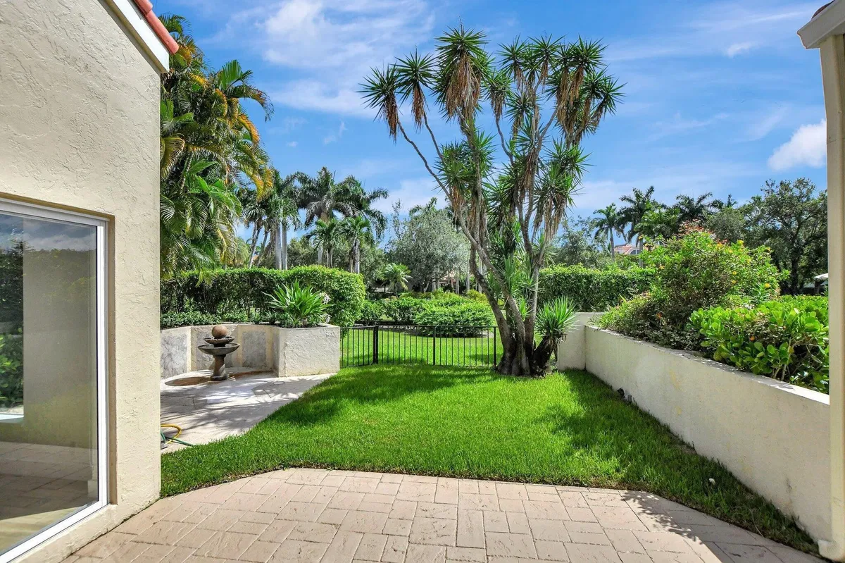 Boca Grove Residence photo 40