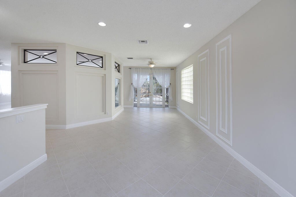 Residence photo 4