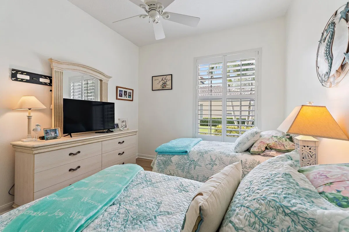  Residence photo 19