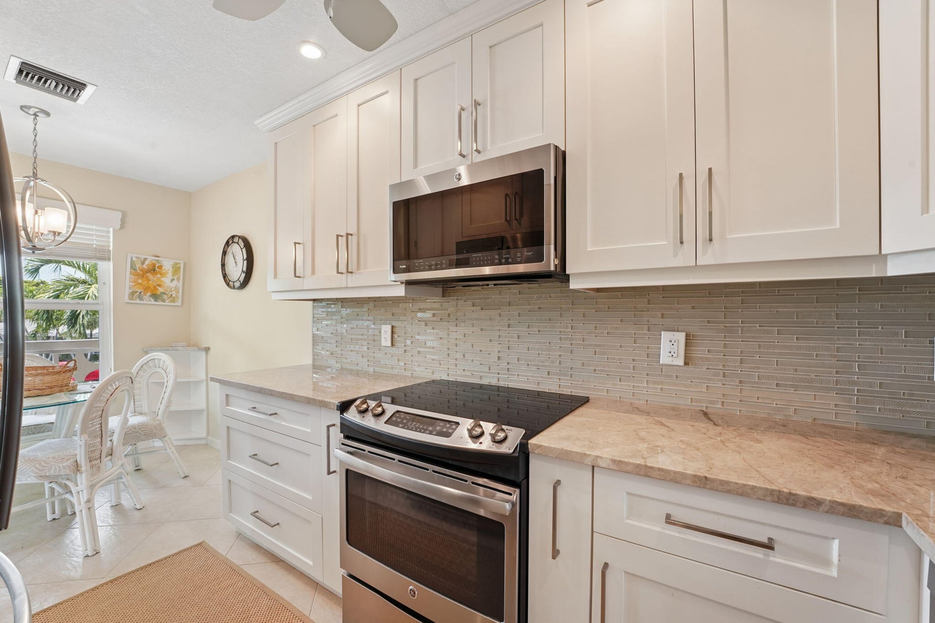 Unit 204 photo 10