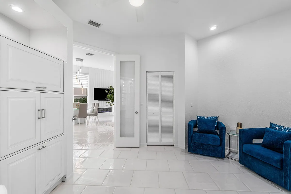  Residence photo 25