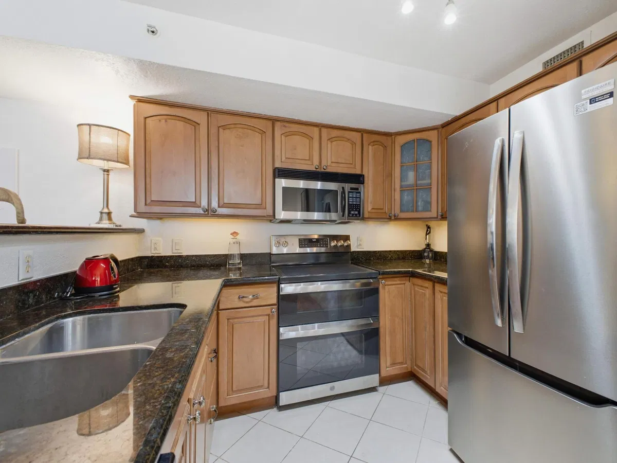 Flagler Pointe Unit 419 photo 10