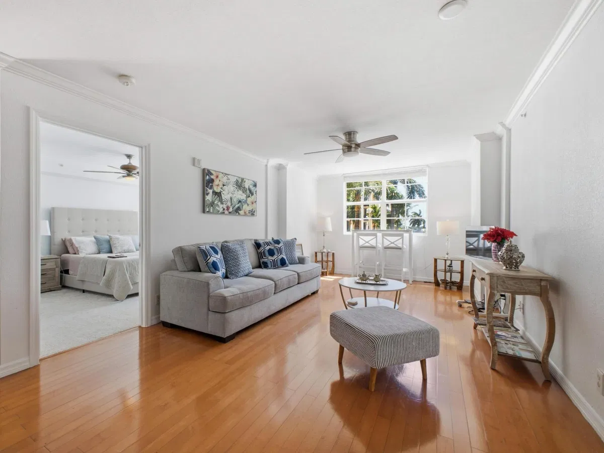 Flagler Pointe Unit 419 photo 13