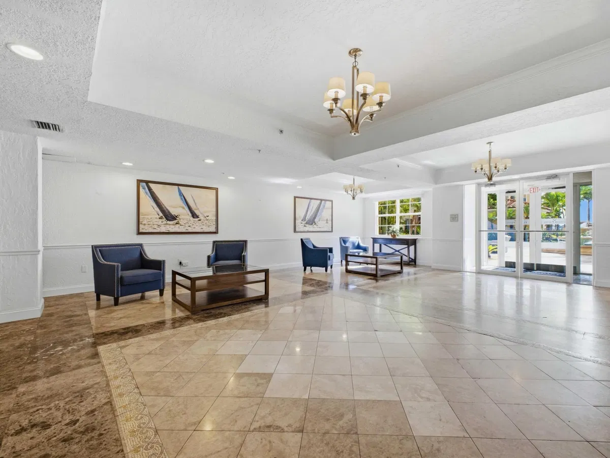 Flagler Pointe Unit 419 photo 25