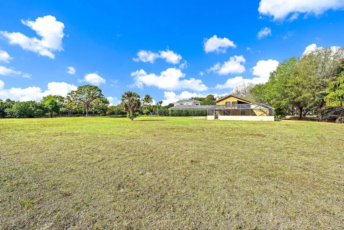  Residence photo 19