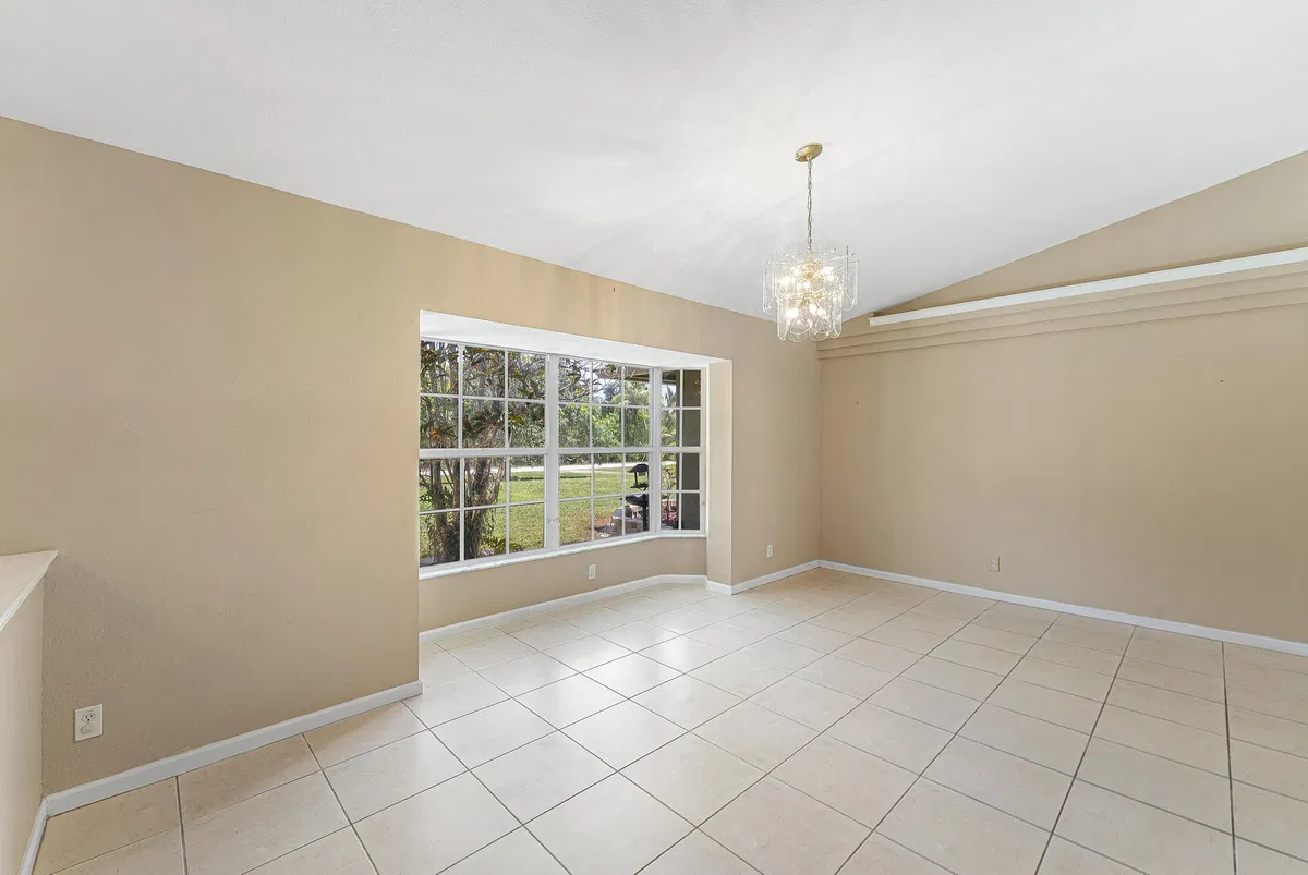  Residence photo 7
