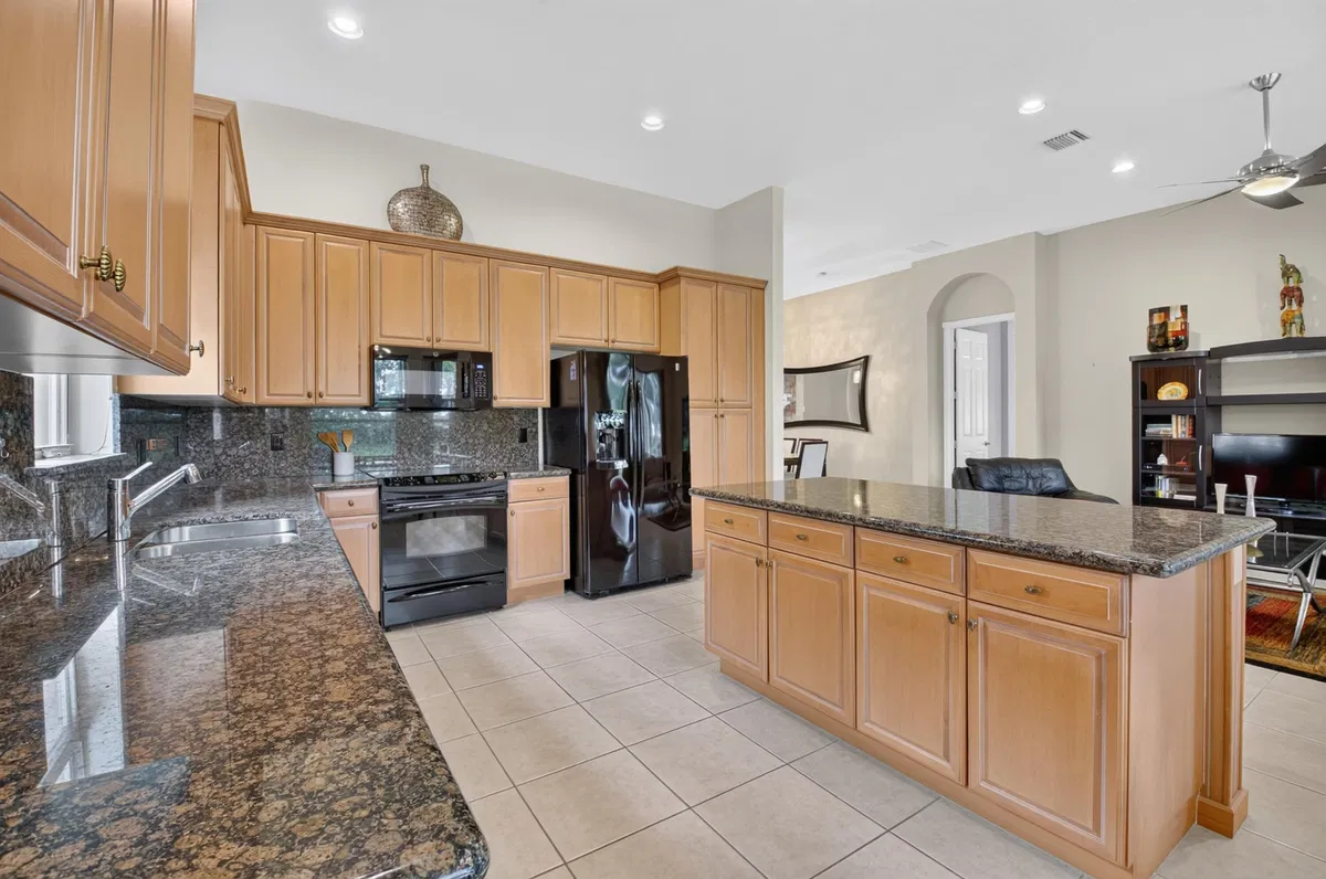 Residence photo 25