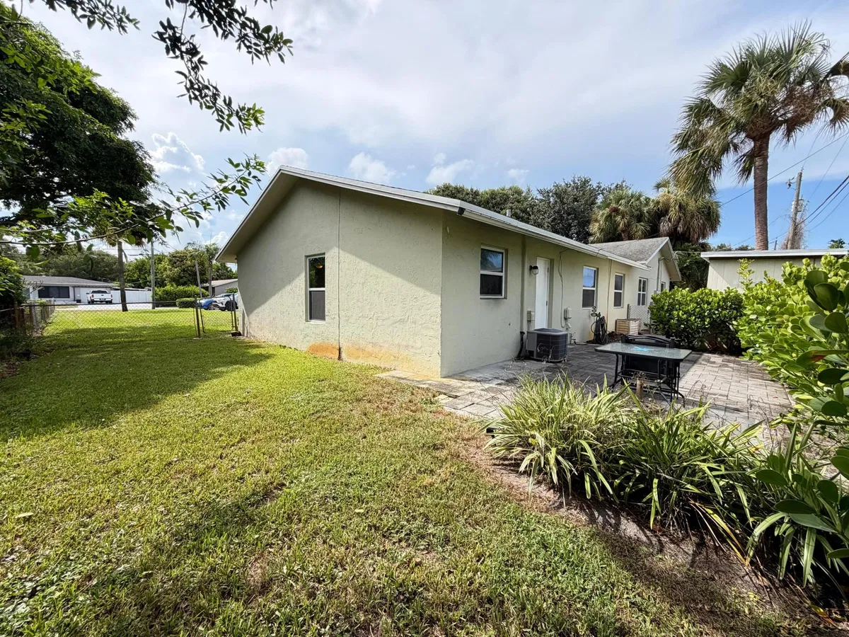  Residence photo 13