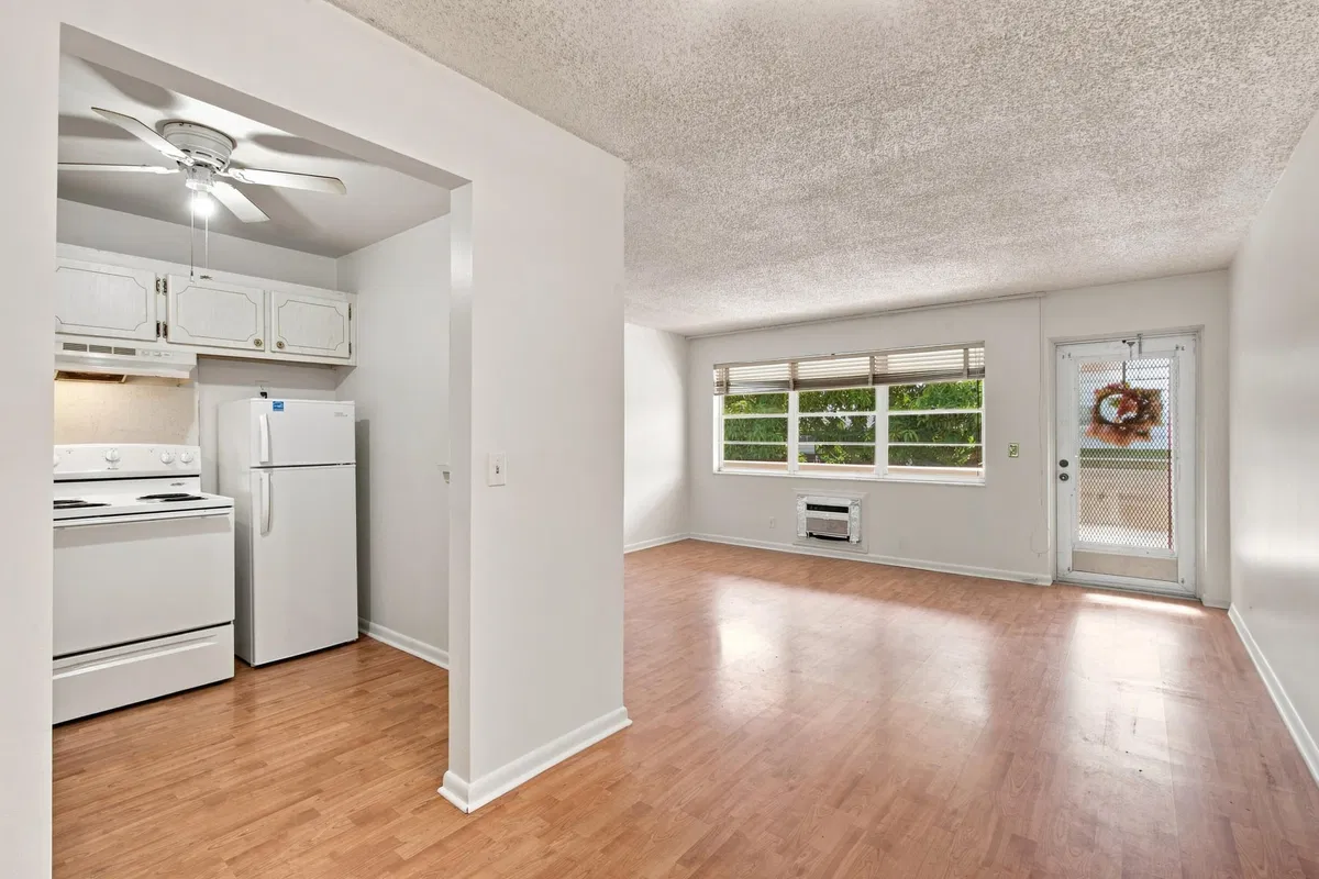  Residence photo 13
