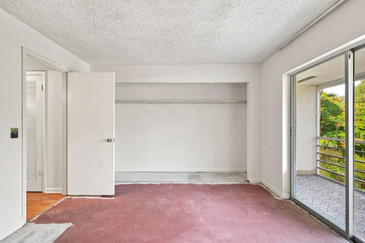  Residence photo 19