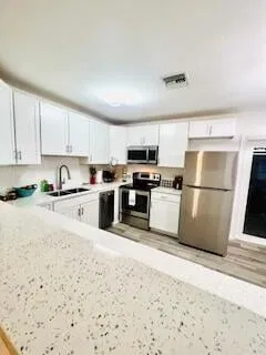 Residence photo 7