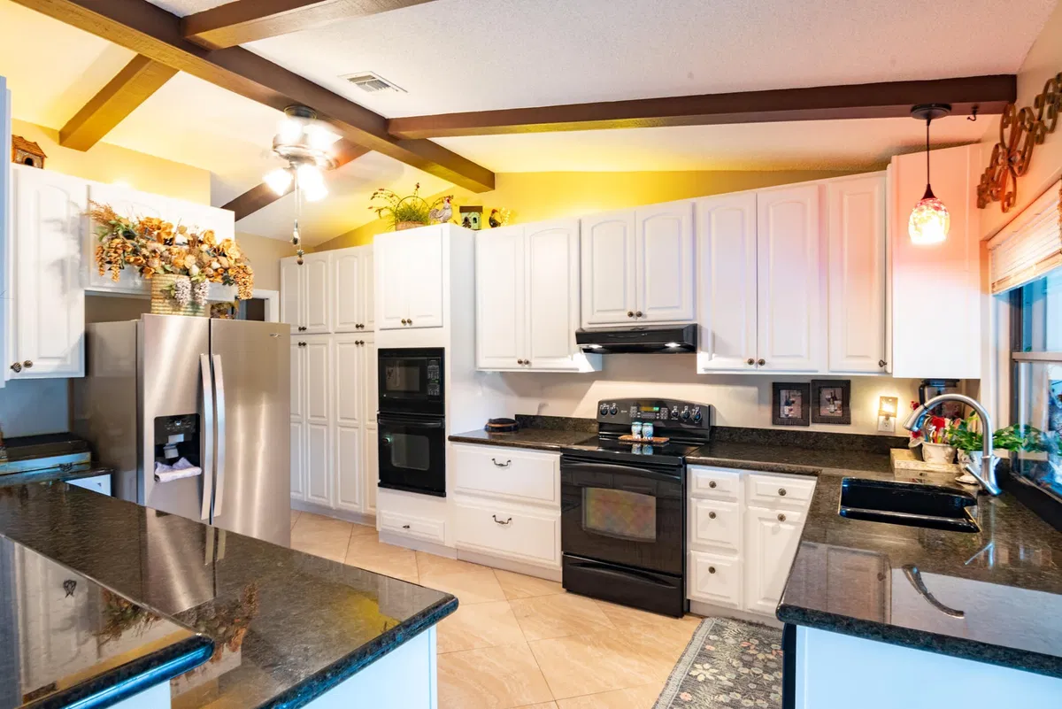 Residence photo 28